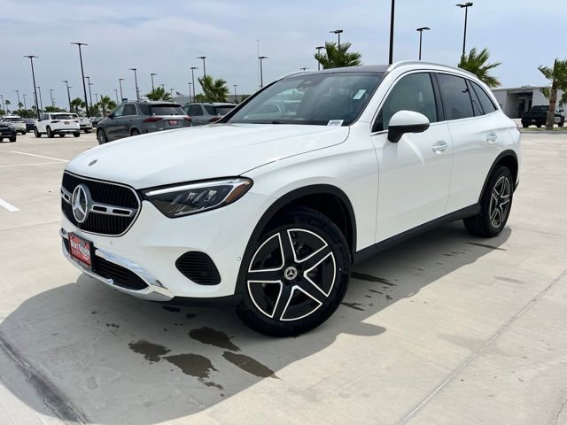New 2026 Polar White Mercedes-Benz GLC 300 image 31