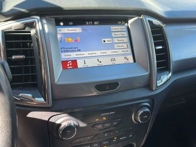 Used 2019 Silver Ford XLT image 33