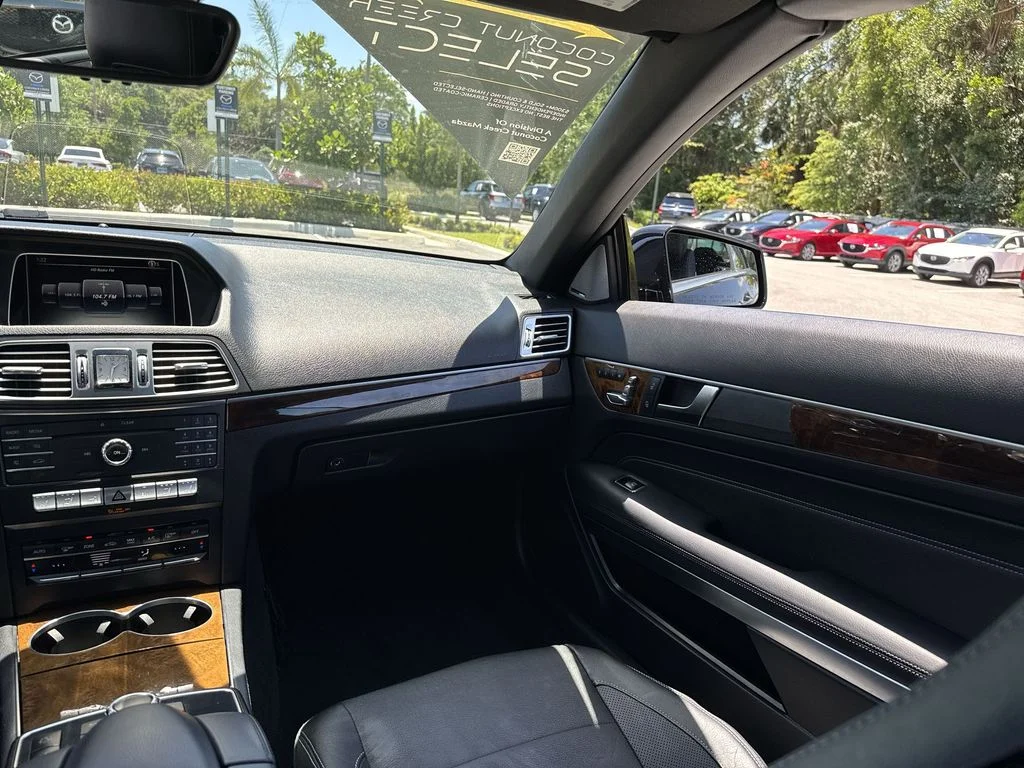 Used 2016 Obsidian Black Metallic Mercedes-Benz E 400 image 15