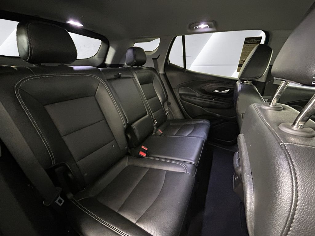 Used 2024 White GMC SLT image 16