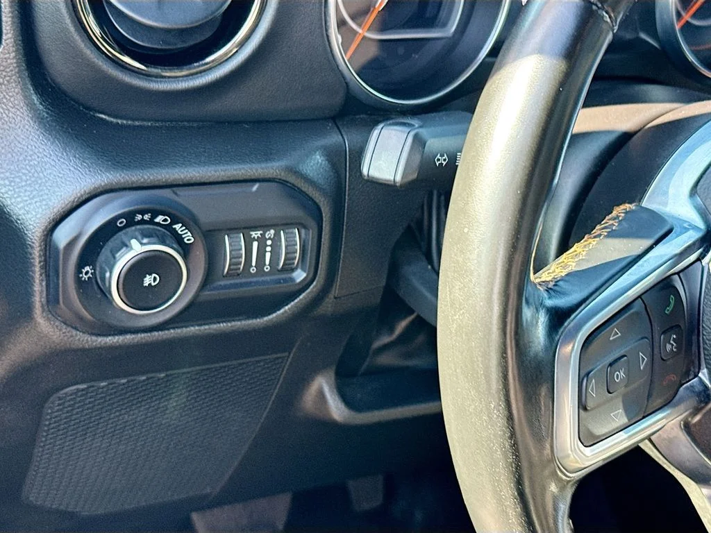 Used 2022 Black Jeep Unlimited Sahara High Altitude image 11