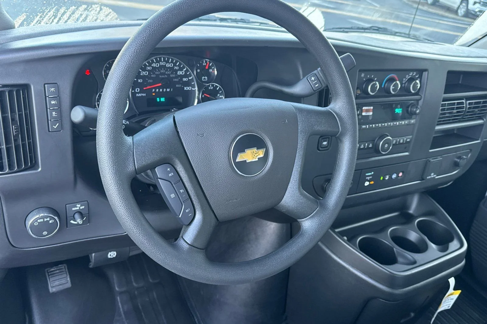 2025 Chevrolet Express Cargo Work Van - Photo 12