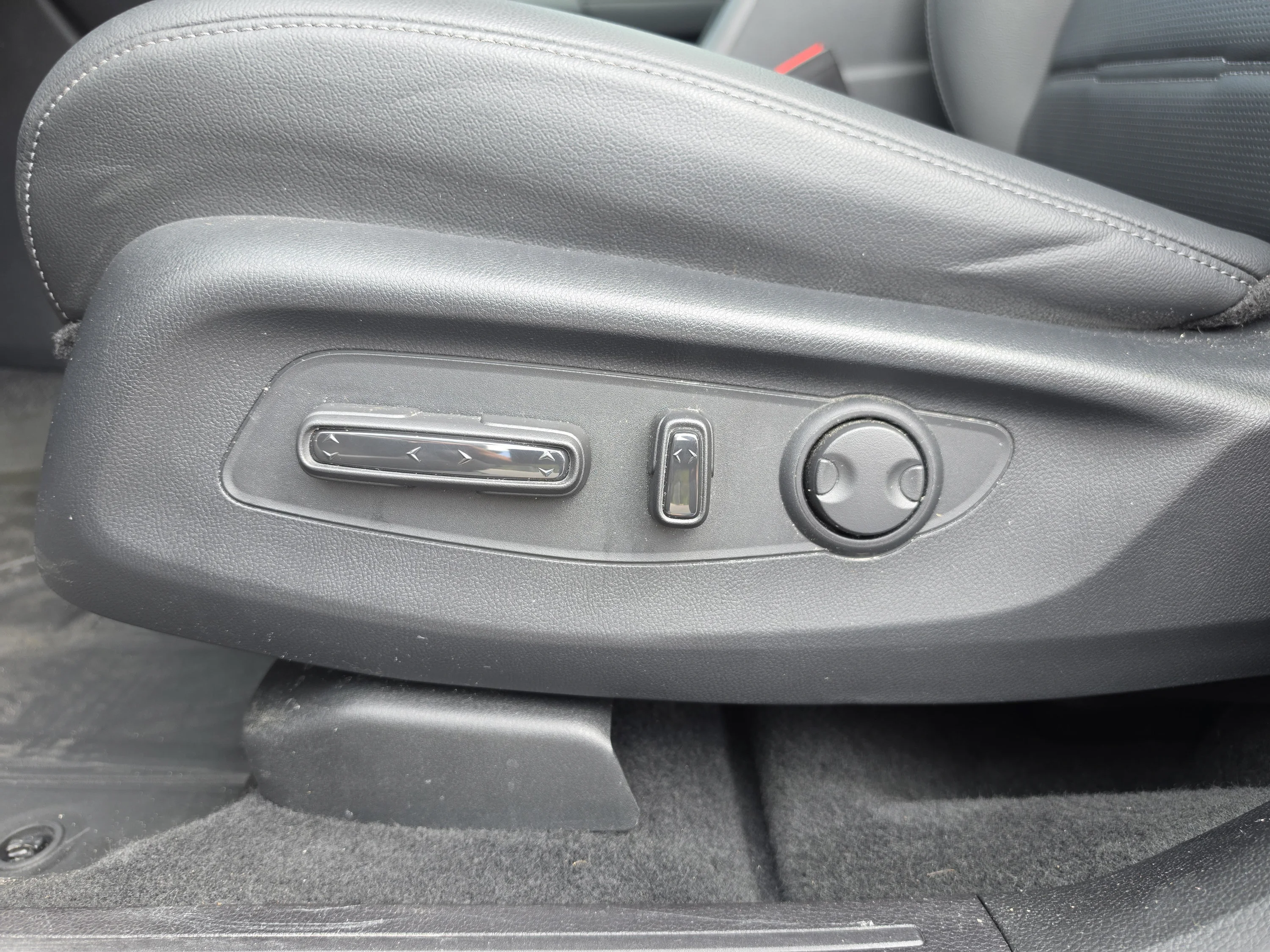 Used 2026 Meteorite Gray Metallic Honda EX-L image 25