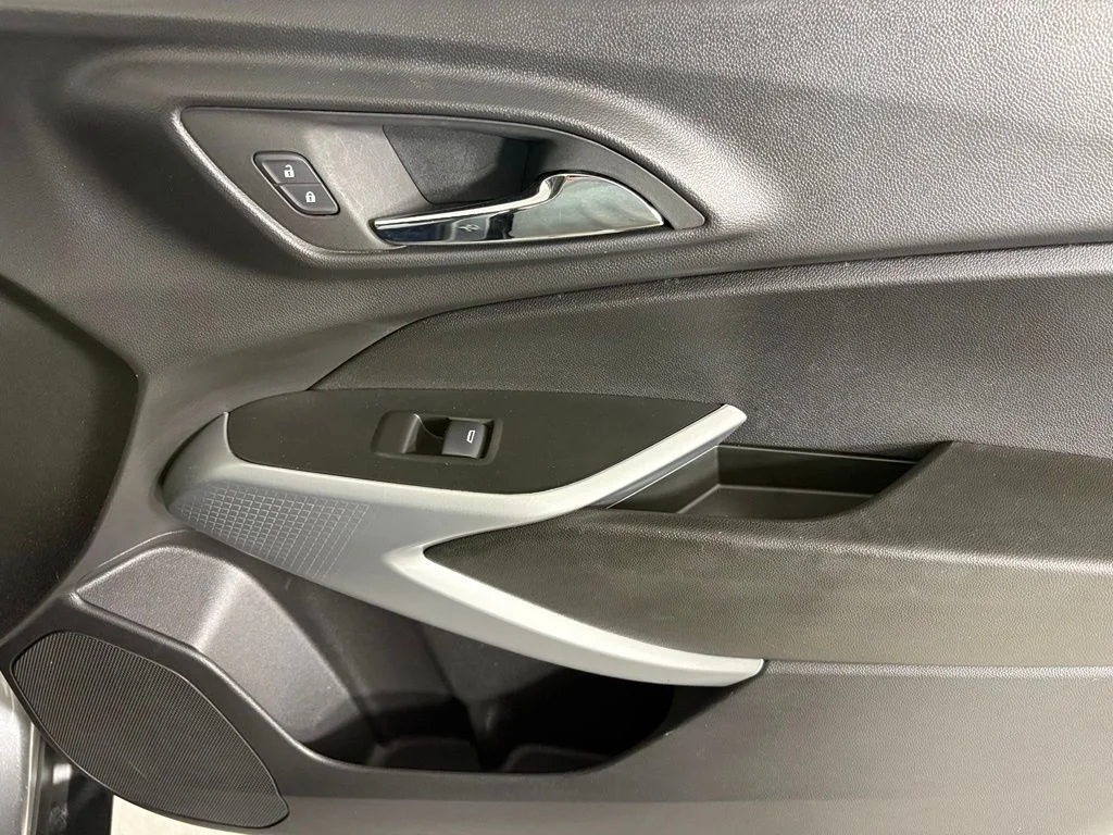 Used 2025 Gray Chevrolet LS image 14