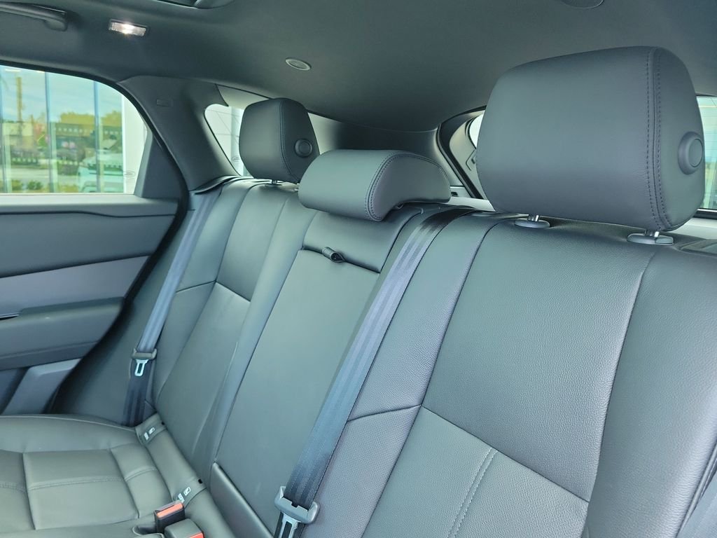 New 2026 Santorini Black Land Rover S image 15