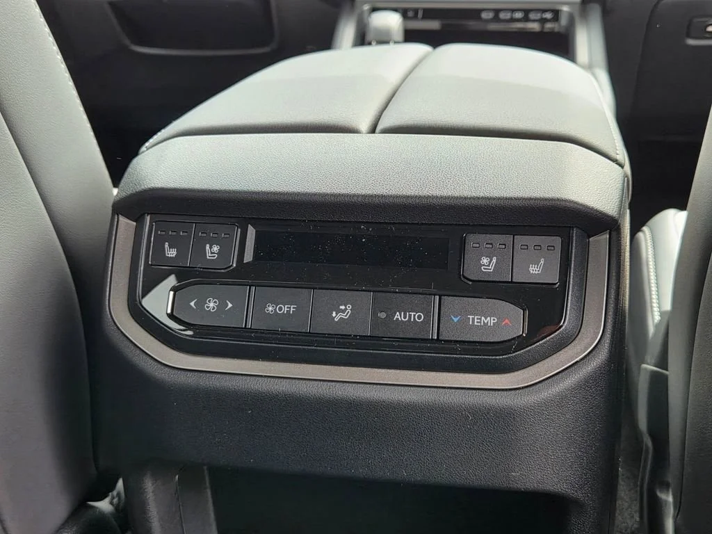 2026 Lexus TX 500h F-Sport Premium - Photo 32