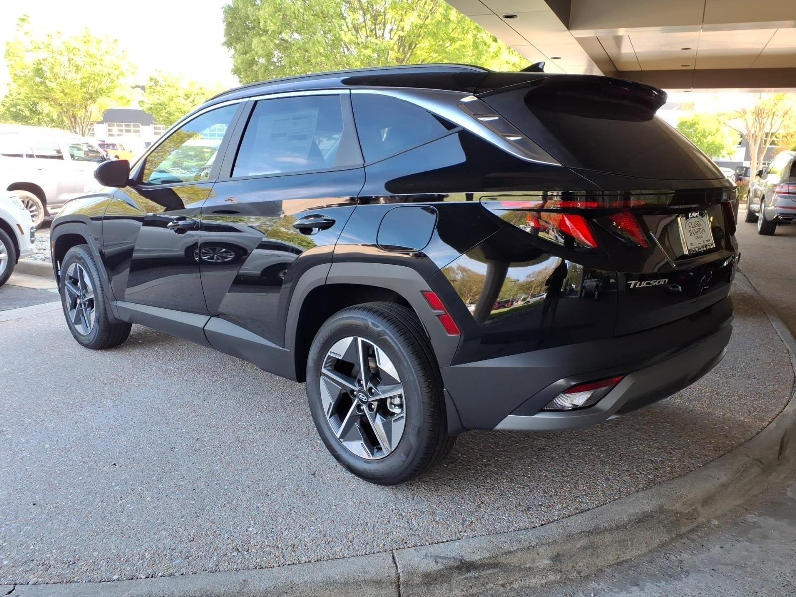 New 2026 Ash Black Hyundai SEL image 7
