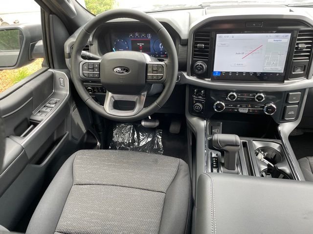 New 2026 Carbonized Gray Metallic Ford XLT image 12