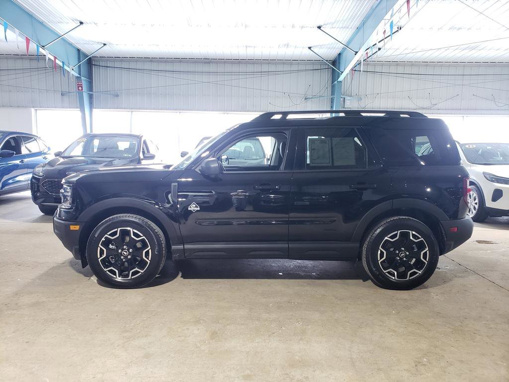 Used 2025 Shadow Black Ford Outer Banks image 7