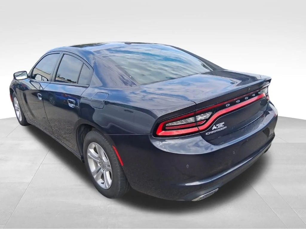 Used 2019 Gray Dodge SXT image 15