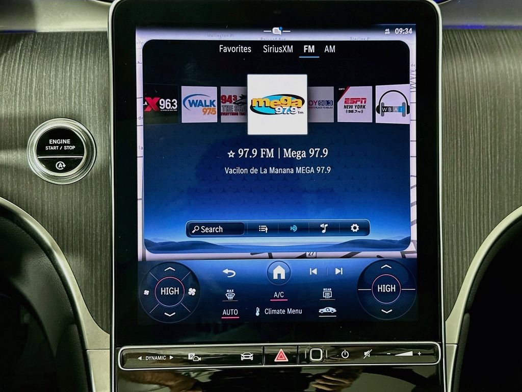 Used 2023 White Mercedes-Benz GLC 300 image 14