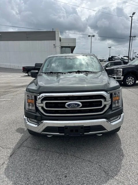 Used 2021 Gray Ford XLT image 2