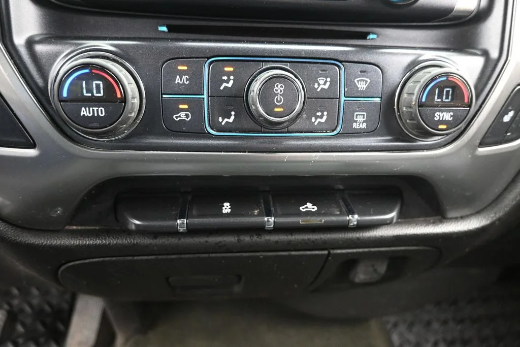 Used 2016 Red Chevrolet LT image 20