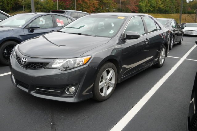Used 2012 Gray Toyota SE image 8