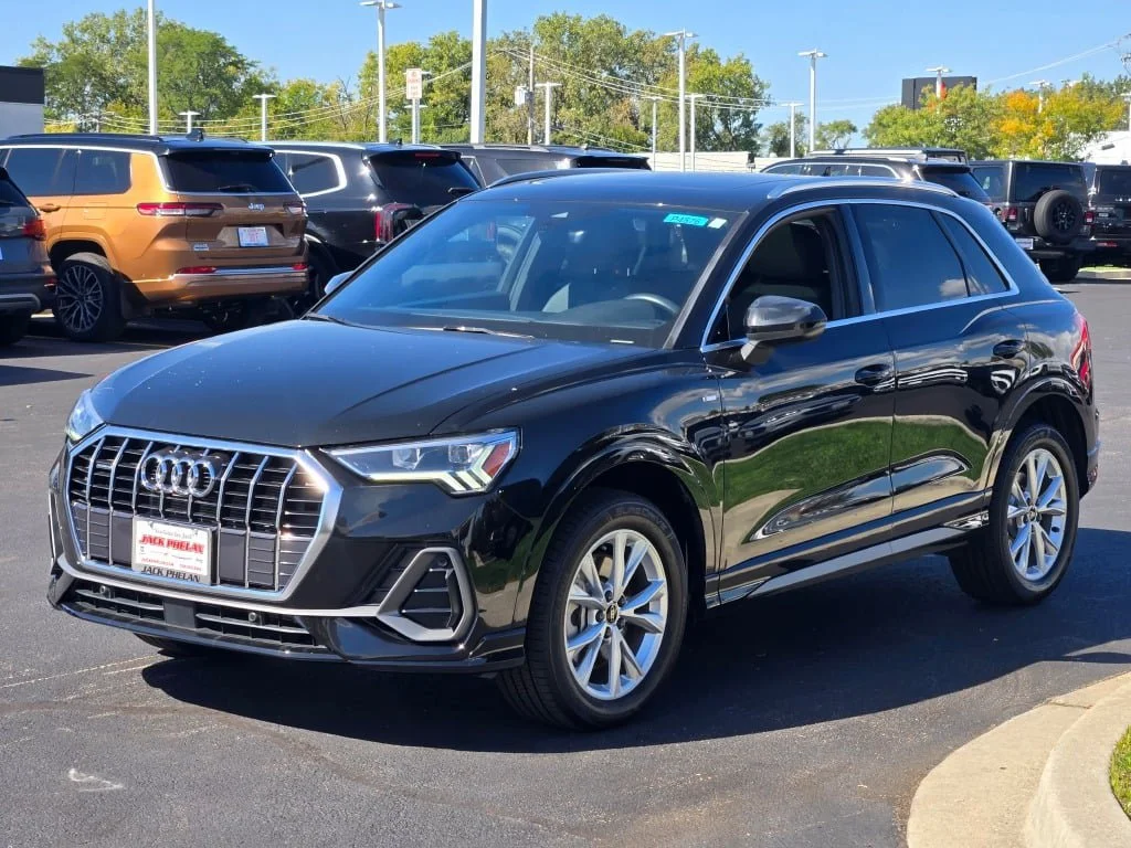 Certified Used 2025  Audi Premium S Line quattro image 3