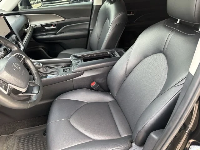 Used 2024 Black Toyota XLE image 19