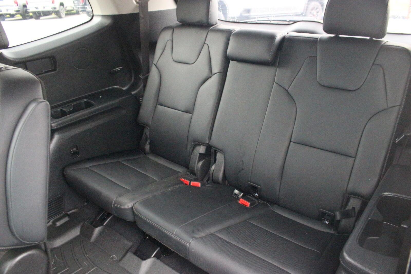 Used 2022 Red Kia EX image 35