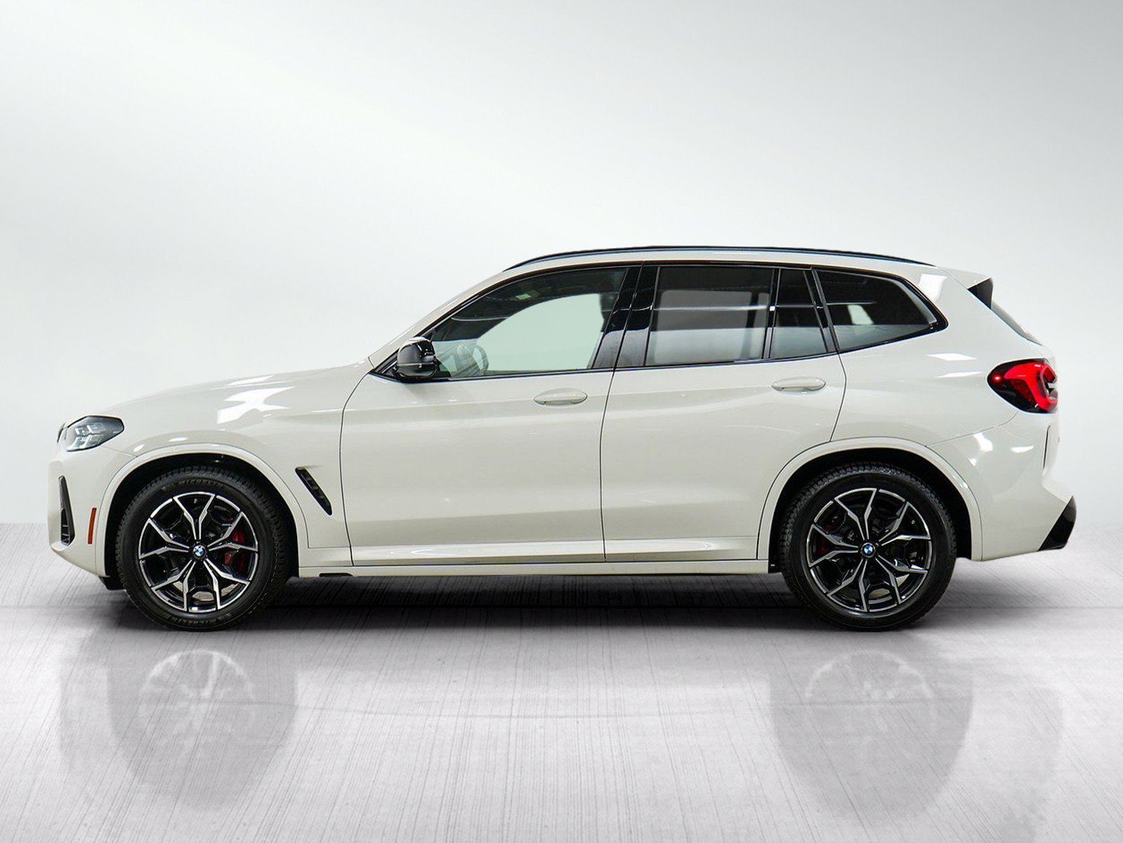 Used 2024 BMW X3 40i with VIN 5UX83DP07R9U60352 for sale in Minneapolis, Minnesota