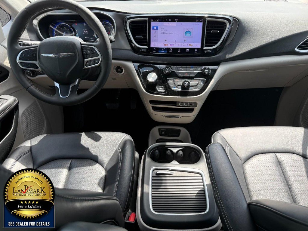 Used 2024 Silver Mist Clearcoat Chrysler Touring L FWD image 18