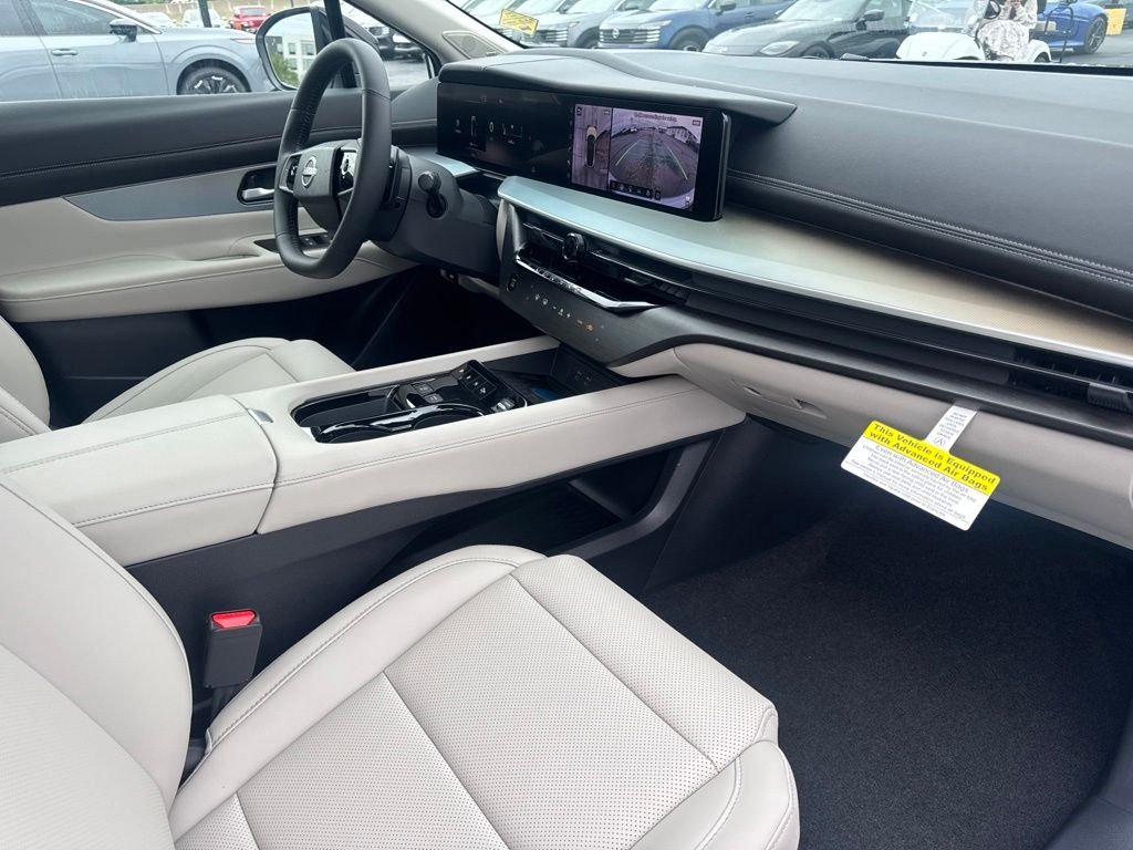 New 2026 Everest White Pearl TriCoat Nissan SL image 18