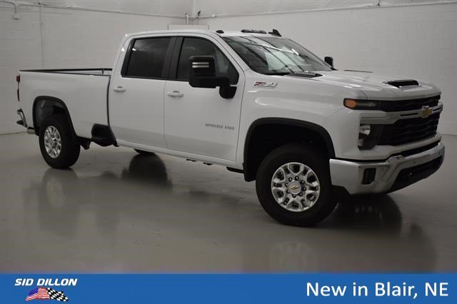 New 2026 Summit White Chevrolet LT image 12