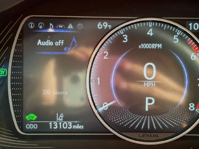 Certified Used 2025 Gray Lexus 300h Ultra Luxury image 9