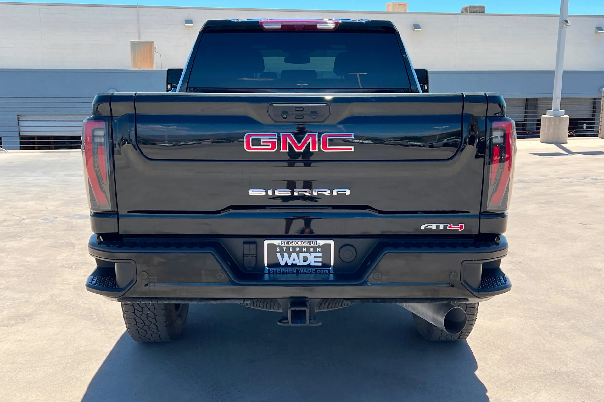 Used 2025 Onyx Black GMC AT4 image 4
