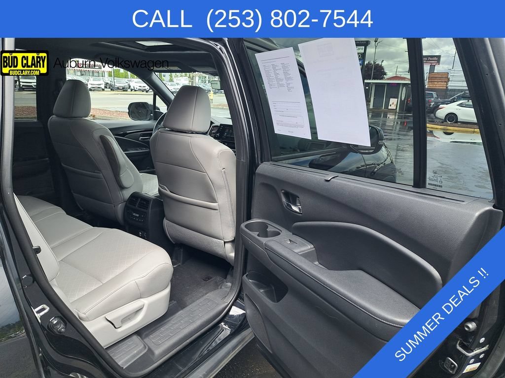 Used 2019 Black Honda Touring image 28