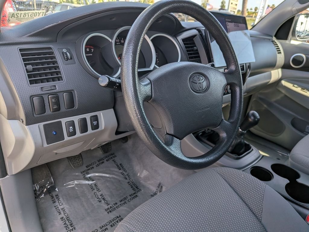 2010 Toyota Tacoma PreRunner - Photo 13