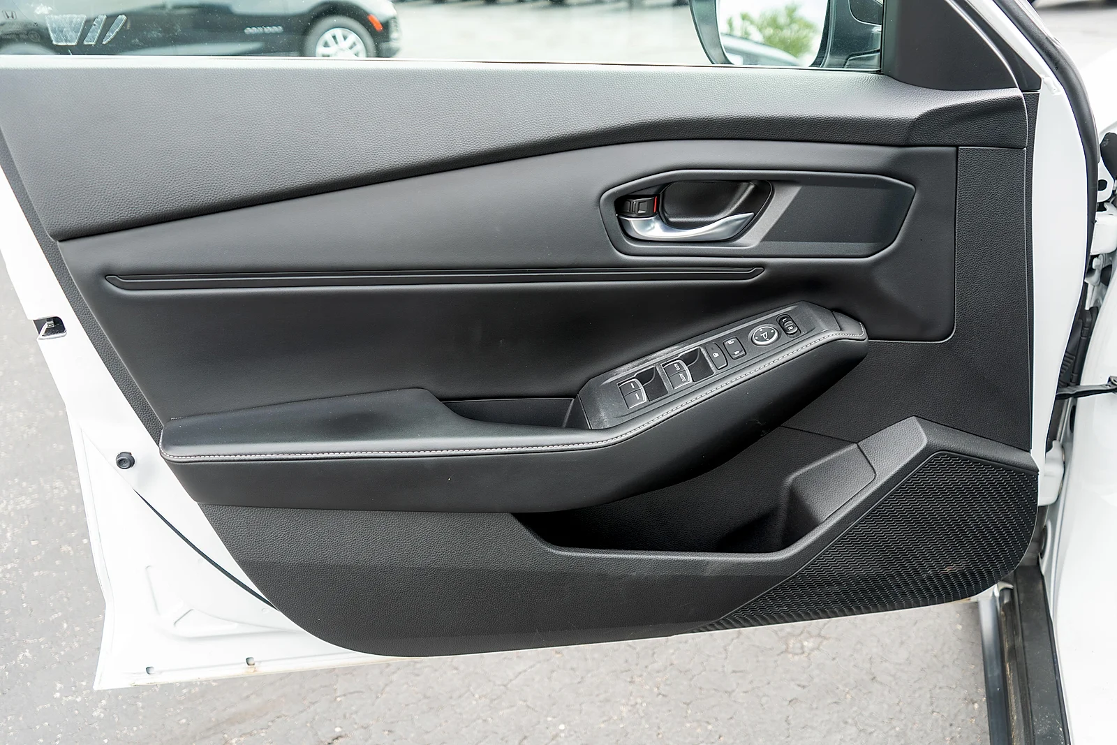 Used 2023  Honda Sport image 15
