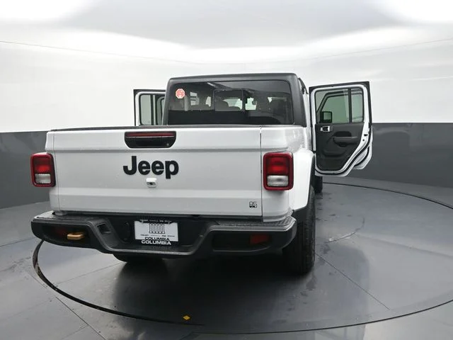 New 2026 Bright White Clear-Coat Exterior Paint Jeep 85th Anniversary Edition image 35