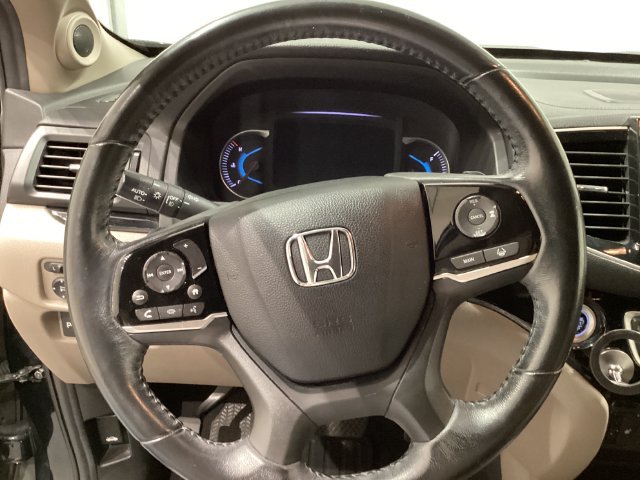 Used 2021  Honda Touring image 25