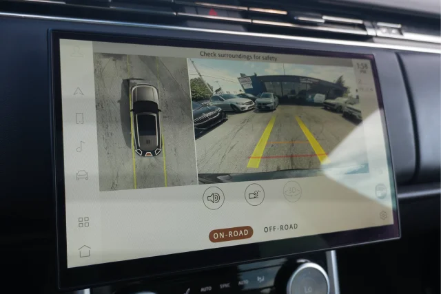 Used 2023 Gray Land Rover SE image 31