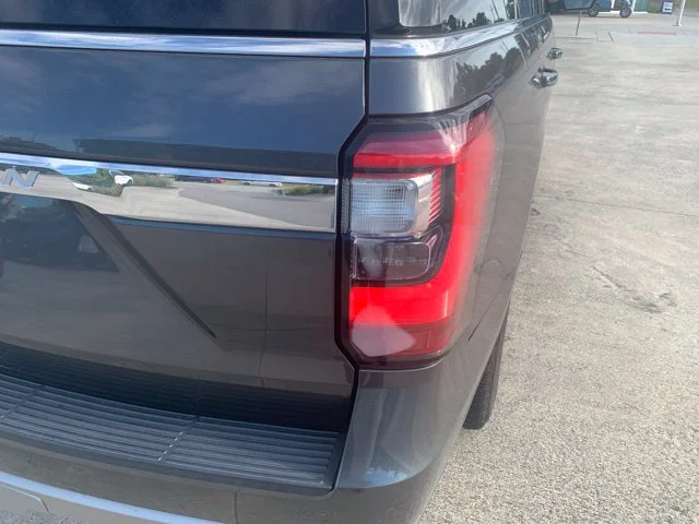 Used 2019 Gray Ford Limited image 7