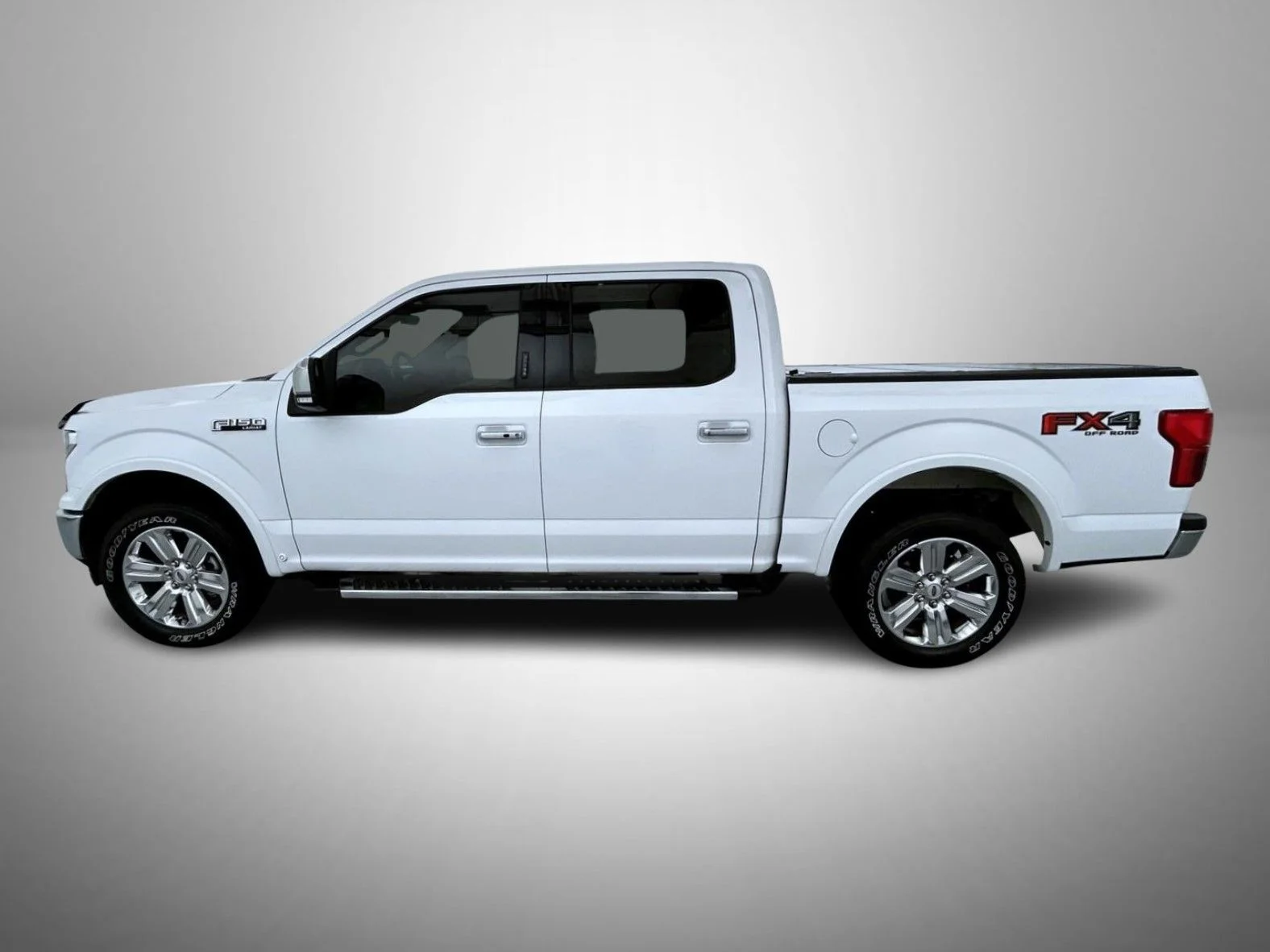Used 2020 White Ford Lariat image 8
