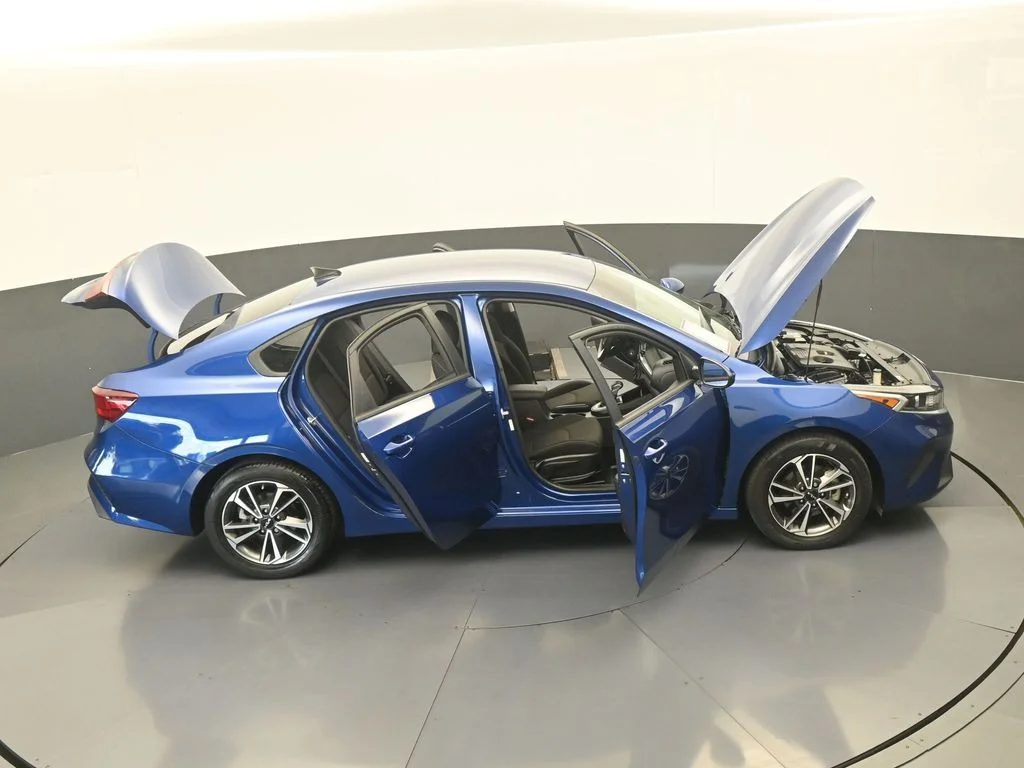 Used 2023 Deep Sea Blue Kia LXS image 60