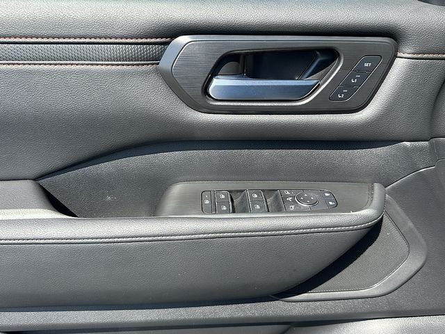 2025 Nissan Armada PRO-4X - Photo 24