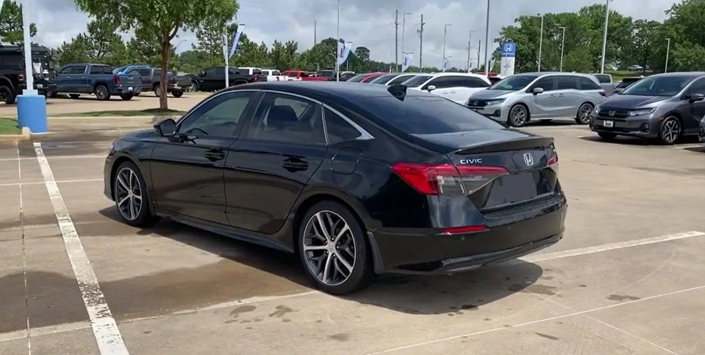 Used 2024  Honda Touring image 9