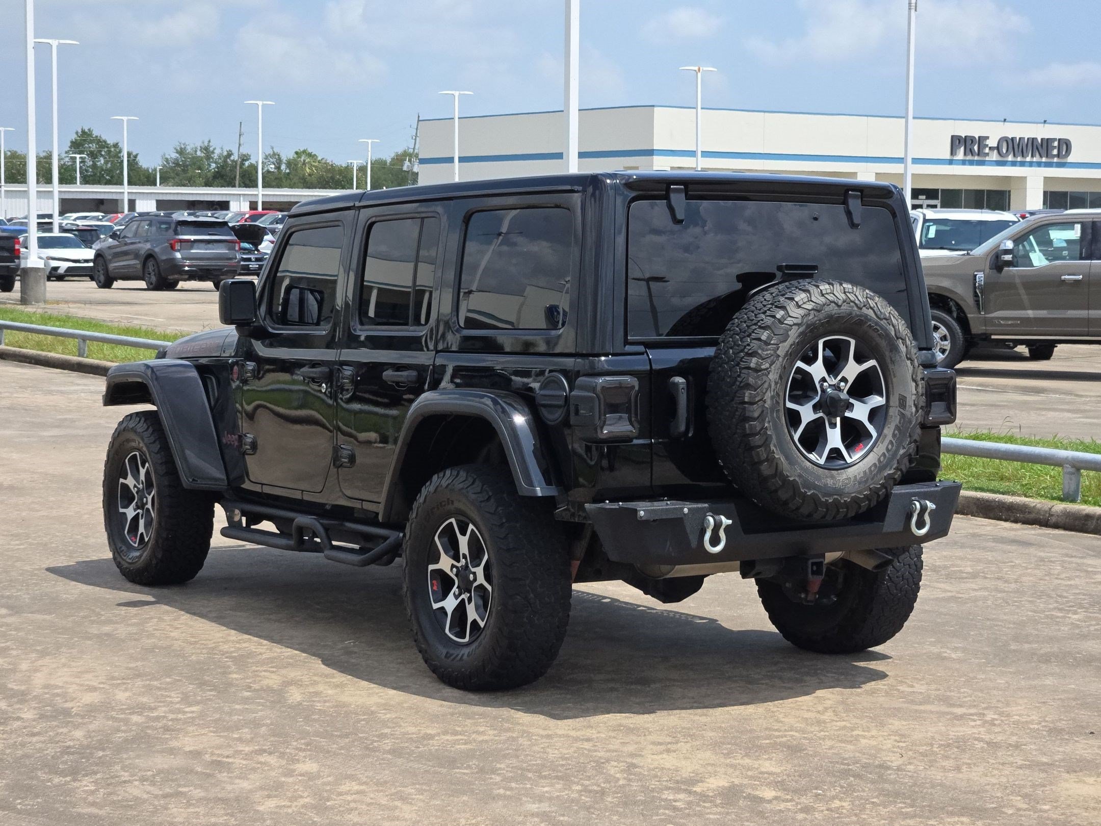 Used 2022 Black Clearcoat Jeep Unlimited Rubicon image 5