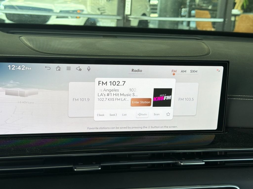 New 2026 White Genesis 2.5T image 18
