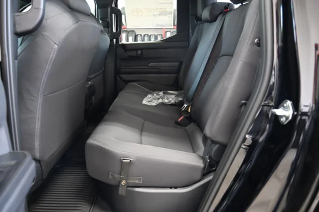 2026 Toyota Tacoma SR5 - Photo 13
