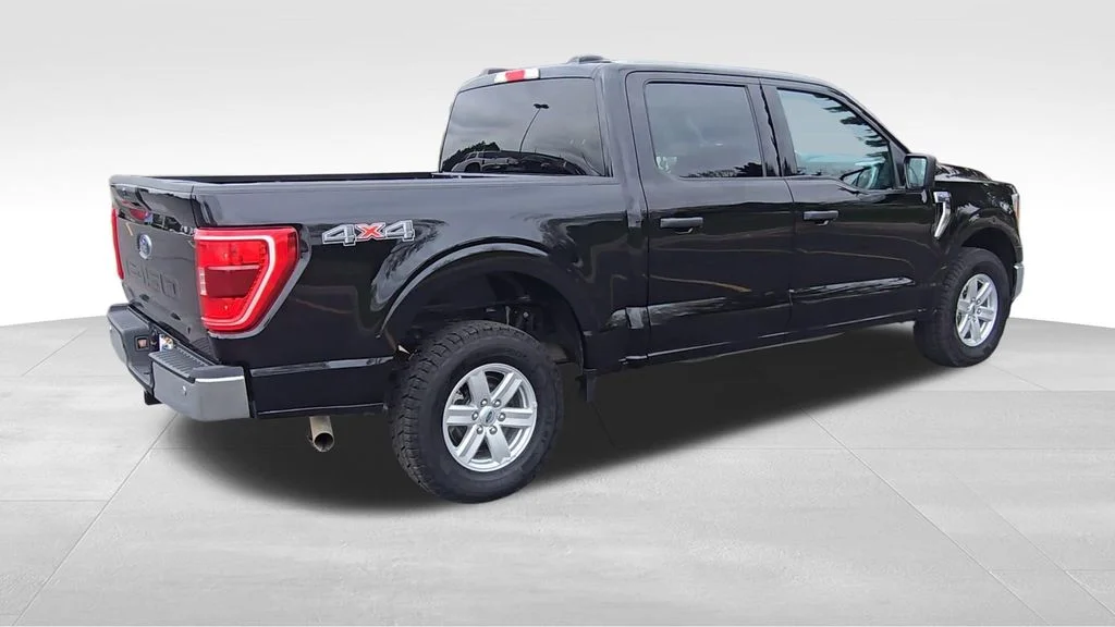 Used 2023 Black Ford XLT image 8