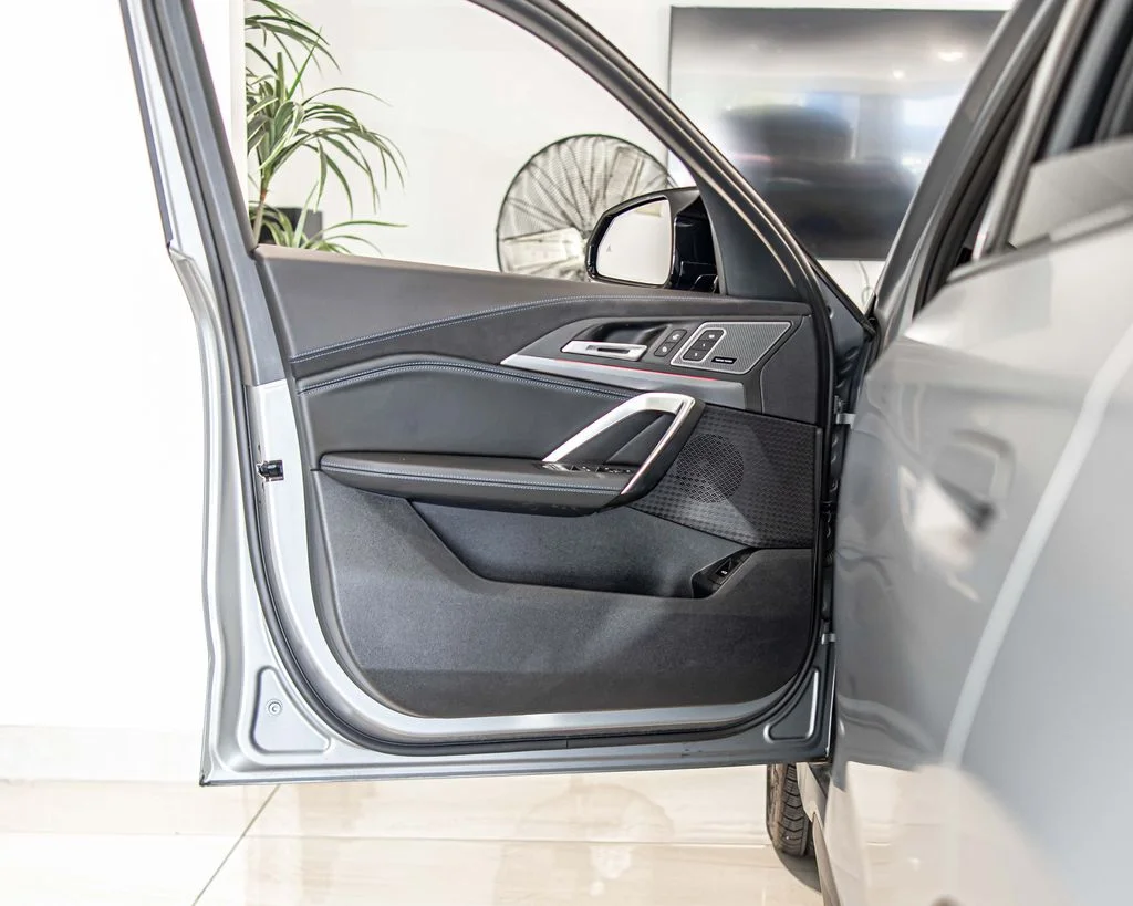 Used 2026 Gray BMW M35i image 30