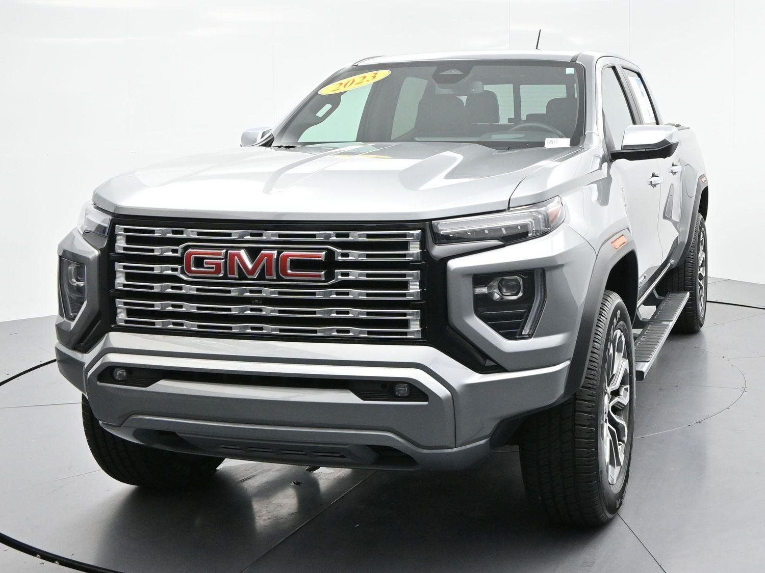 Used 2023 Sterling Metallic GMC Denali image 2