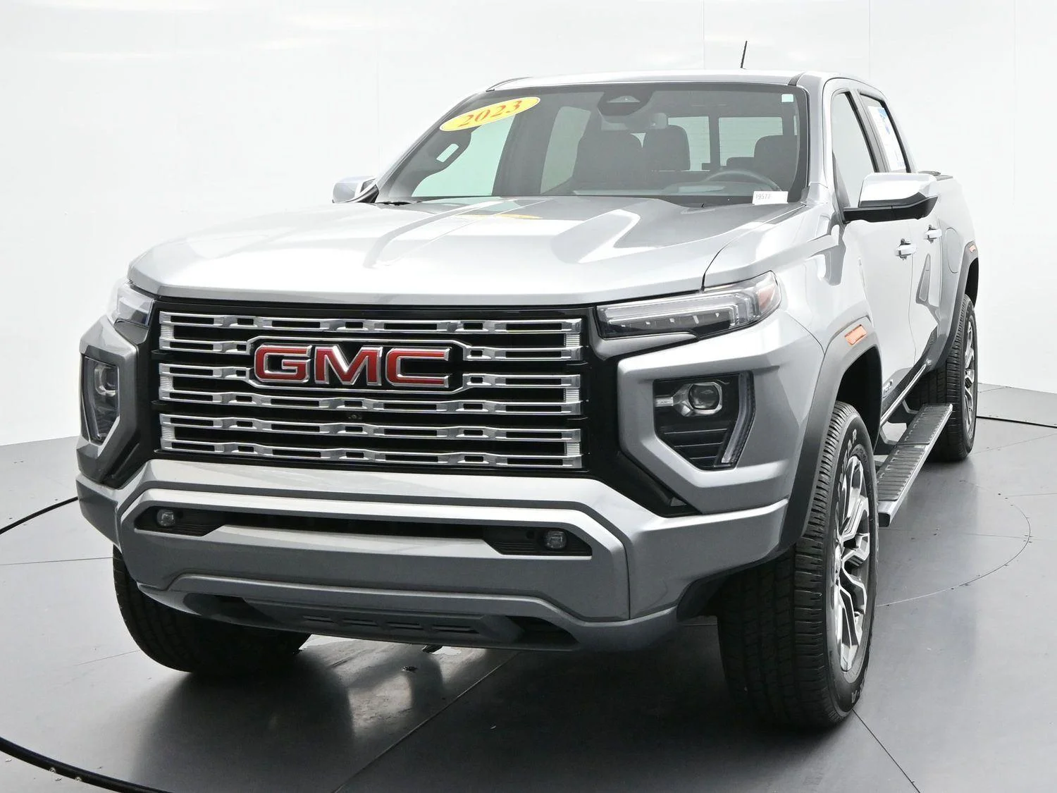 Used 2023 Sterling Metallic GMC Denali image 2
