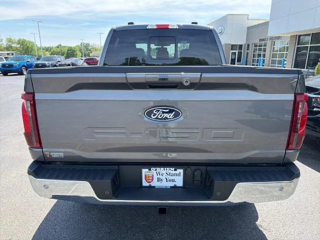 New 2026 Carbonized Gray Metallic Ford XLT image 26
