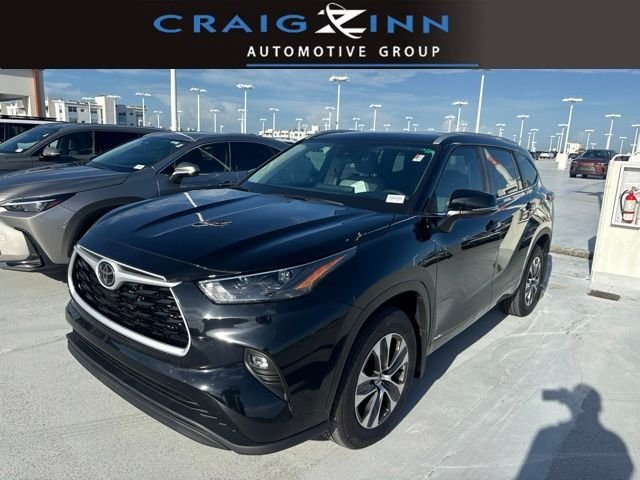 Used 2026 Black Toyota XLE image 1