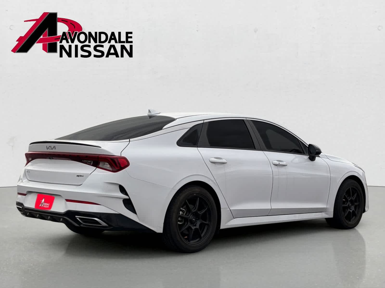 Used 2023 Glacial White Pearl Kia GT-Line image 3