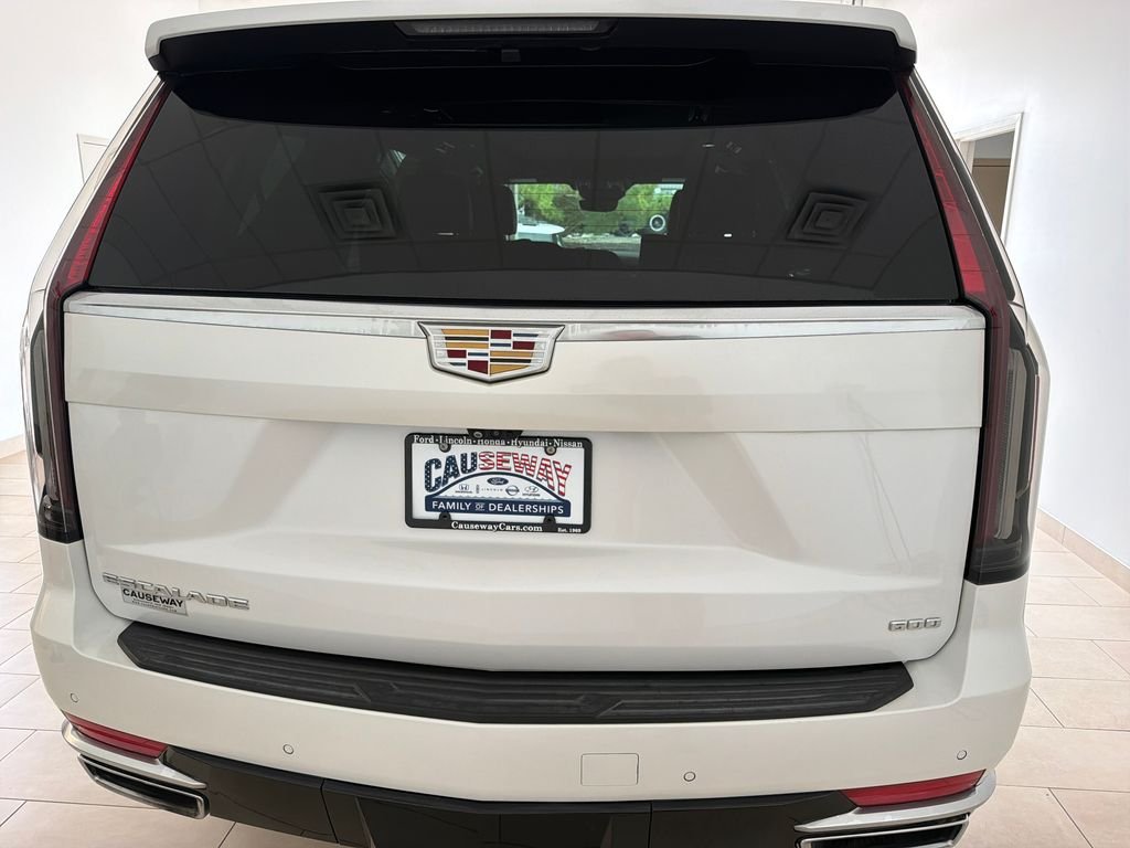 Used 2022 White Cadillac Premium Luxury image 6