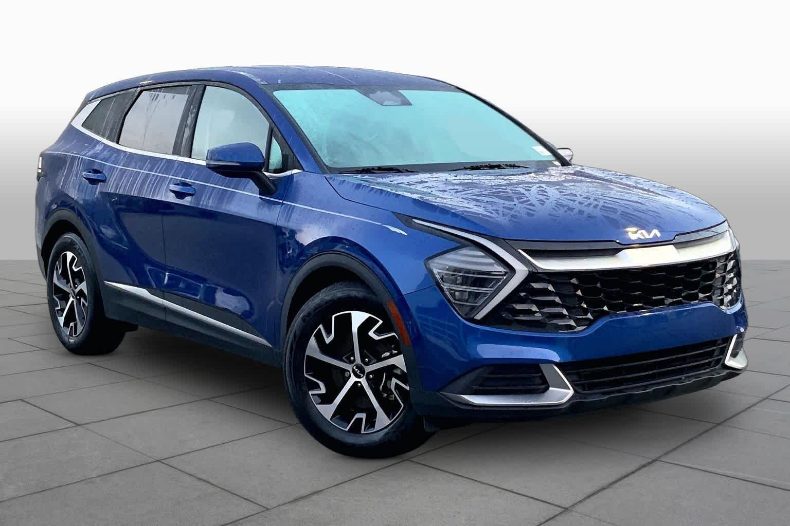Used 2024 Sapphire Blue Kia EX image 3